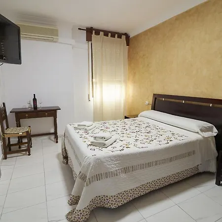 Virgen De Reyes Hotel 2*