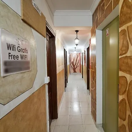 Virgen De Reyes Hotel