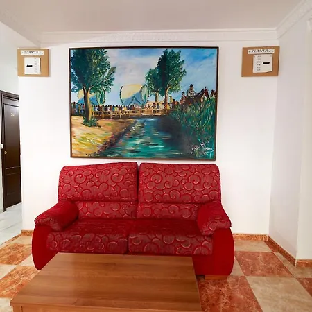 Hotel Virgen De Reyes