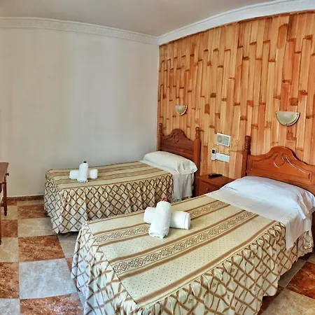 Virgen De Reyes Hotel