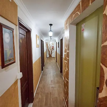 Virgen De Reyes 2* Ronda